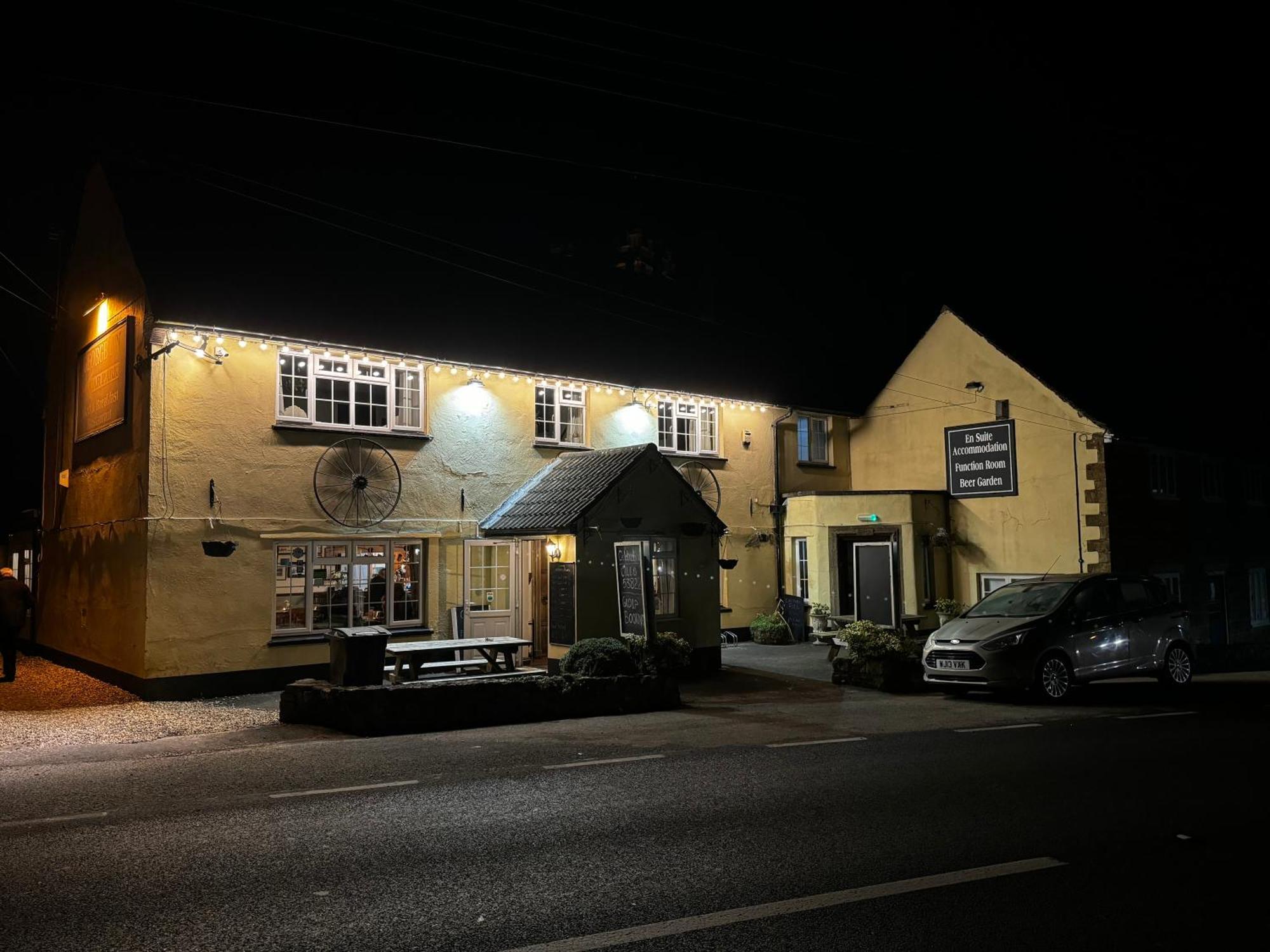 Bed and Breakfast The George At Donyatt Ilminster Exterior foto